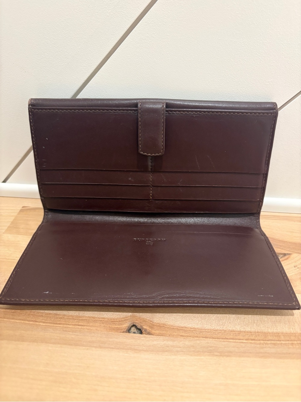 Burberry Canterbury Haymarket Leather Tote Bag and wallet - Picture 10 of 11